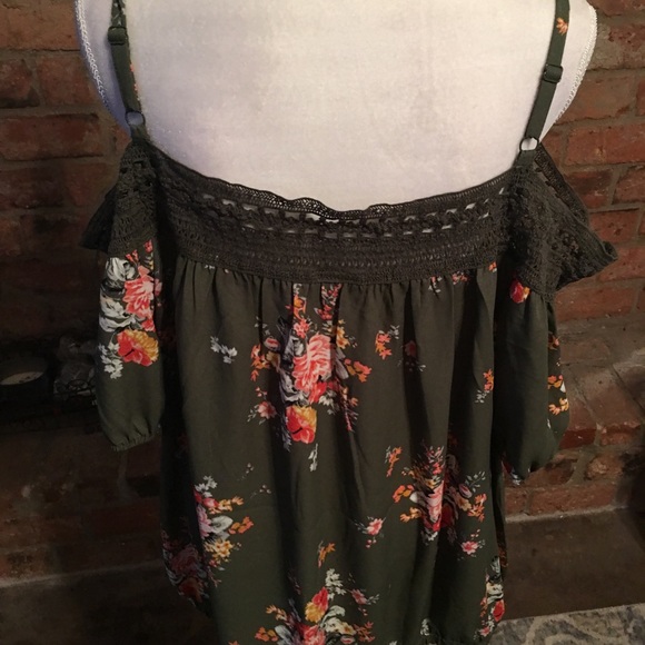 TORRID TOP ๐PLUS ๐ - Picture 5 of 6